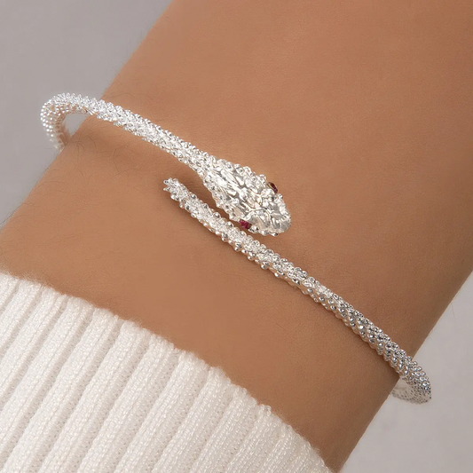 Yu Fashions Silver Snake High Fashion Animal Korean Adjustable Bracelet