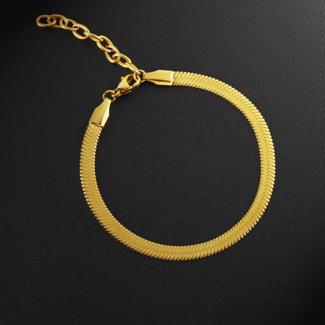 Yu Fashions High Fashion sleek Snake Korean Animal Bracelet