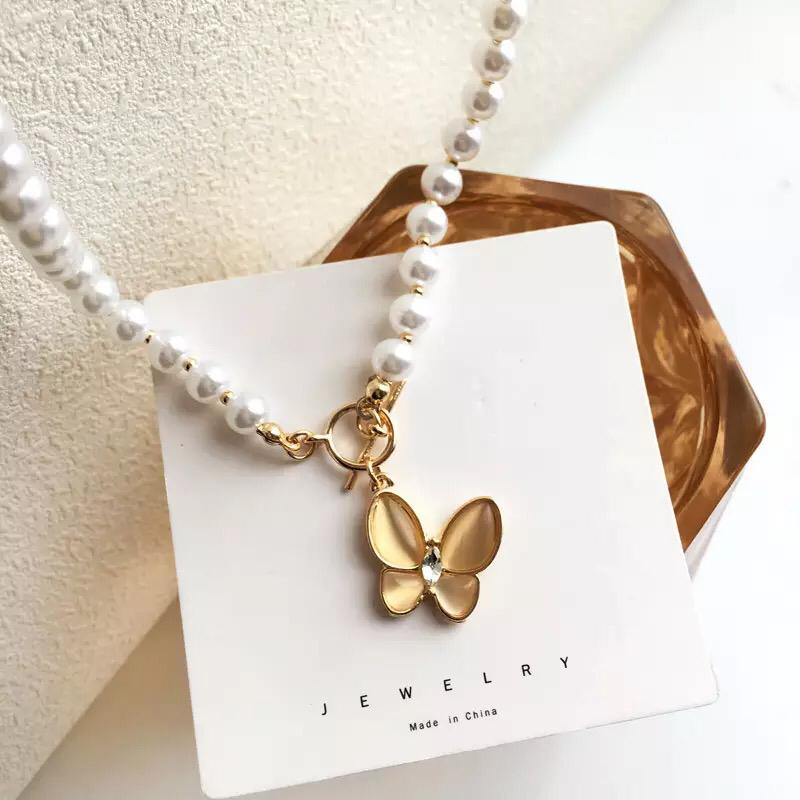 Yu Fashions Cute Butterfly Pendent Stone Pearl Necklace Chain