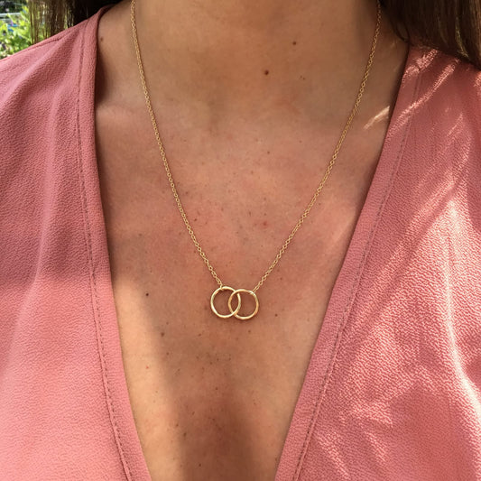 Yu Fashions Karma Dual Circle Cute Minimal Necklace Chain