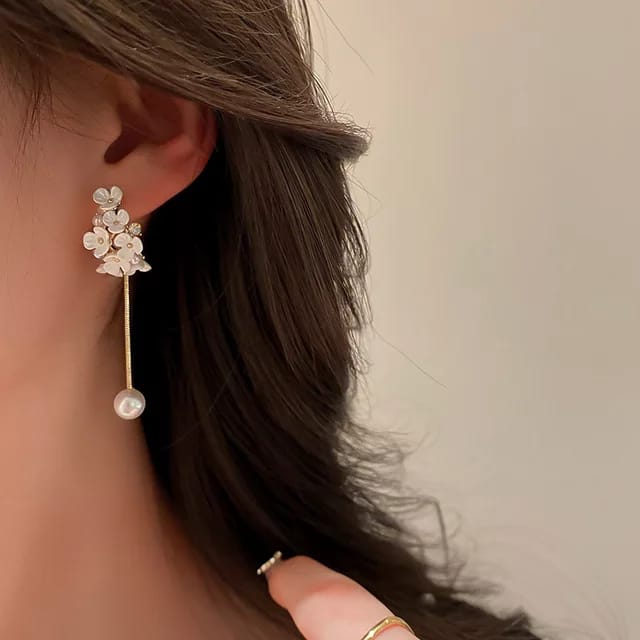 Yu Fashions Faux Pearl Flower Bunch Drop Pearl Golden Korean Earrings Pair