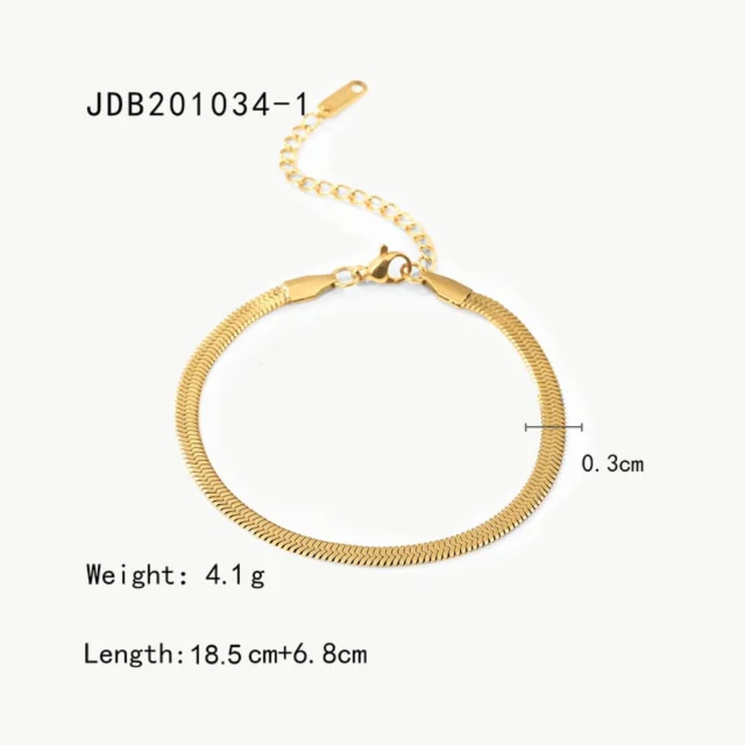 Yu Fashions High Fashion sleek Snake Korean Animal Bracelet