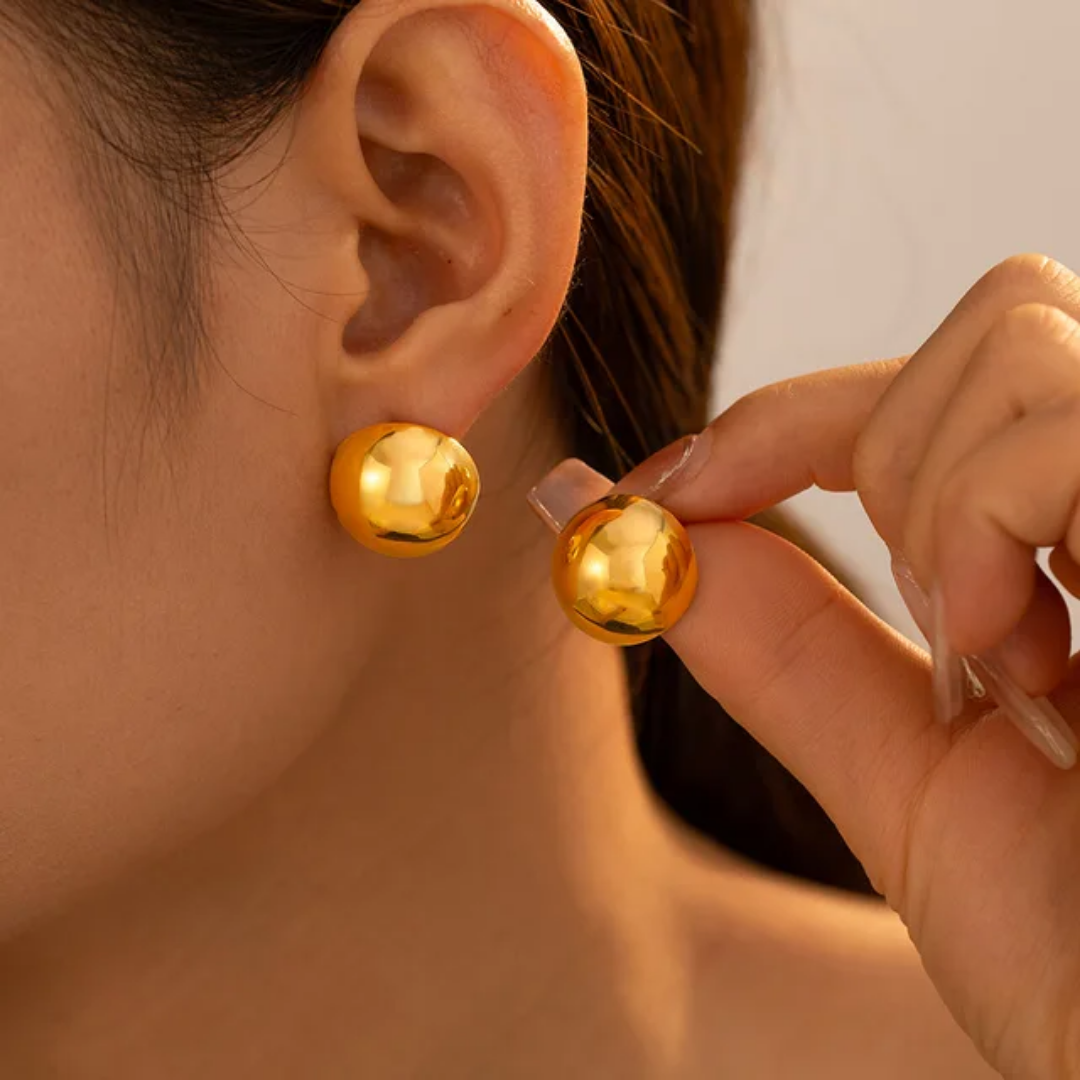 Yu Fashions Anti Tarnish Round Shaped Classy Office Collage Going Elegant gold plated High Fashion Korean Earrings