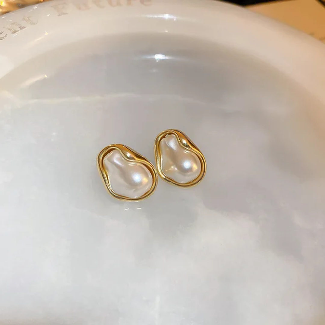 Yu Fashions Ocean Pearl High Fashion Golden Detail Korean Earrings Pair