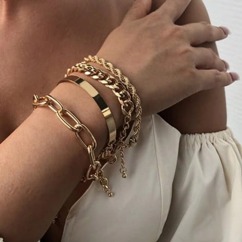 Yu Fashions 4 Layered Link Chain High Fashion Multilayered Korean Bracelet