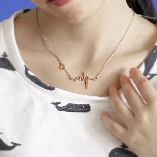 Yu Fashions Heartbeat with Cute Heart Minimal Pendent Necklace Chain