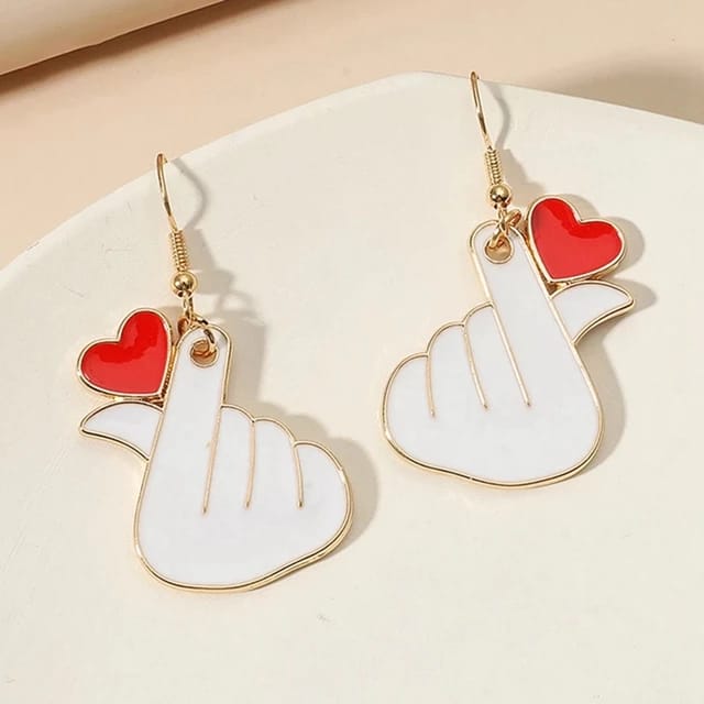 Yu Fashions Heart Click Cute Hand Korean Earrings Pair