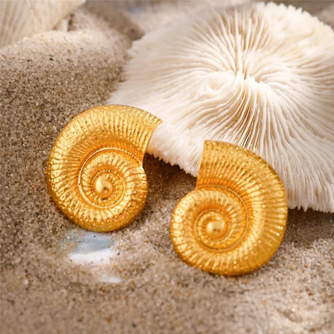 Yu Fashions Golden Ocean SeaShell Marine Beach Large Textured  Snail Geometric Korean Statement Earring