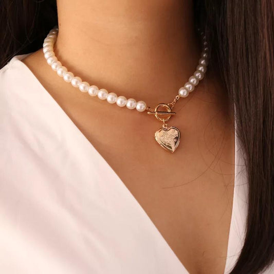 Yu Fashions Minimal Heart Toggle Pearl Necklace Chain