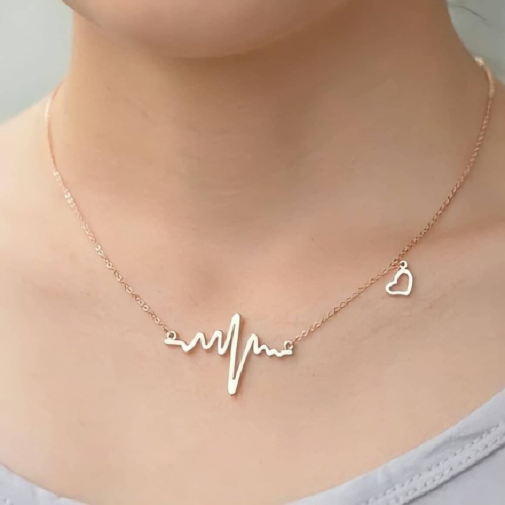 Yu Fashions Heartbeat with Cute Heart Minimal Pendent Necklace Chain