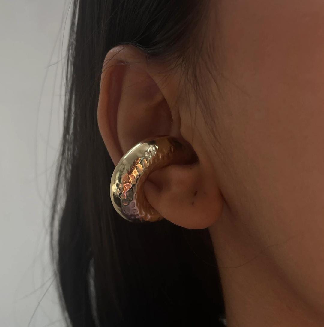 YU Fashions  Textured Spiral Ear Bone Non- Piercing Ear Cuff 2 Statement Korean Earrings Pair