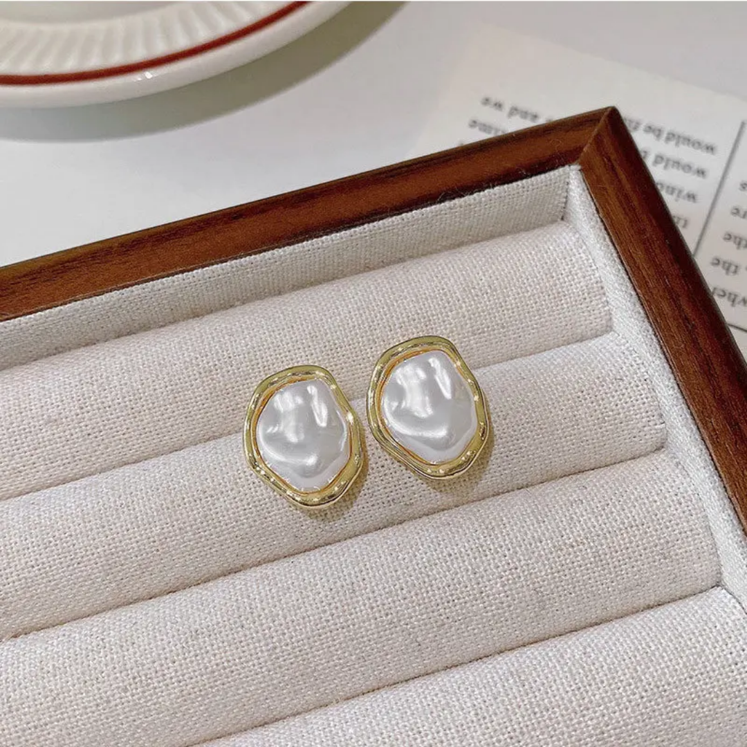 Yu Fashions Ocean Pearl High Fashion Golden Detail Korean Earrings Pair