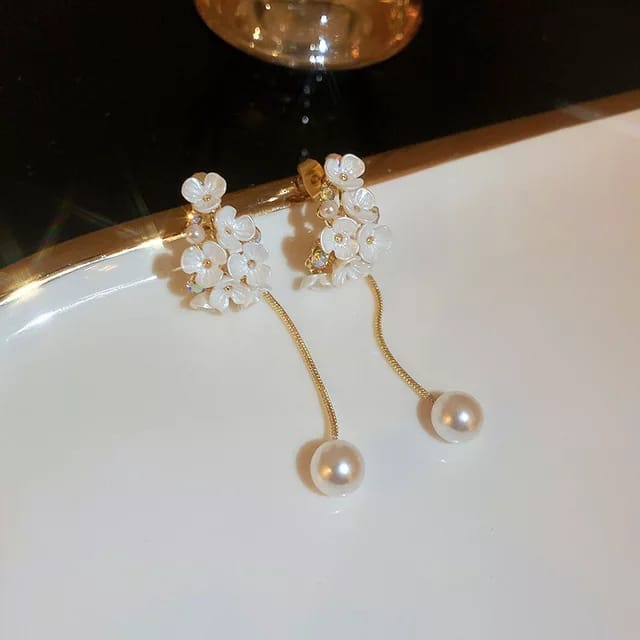 Yu Fashions Faux Pearl Flower Bunch Drop Pearl Golden Korean Earrings Pair