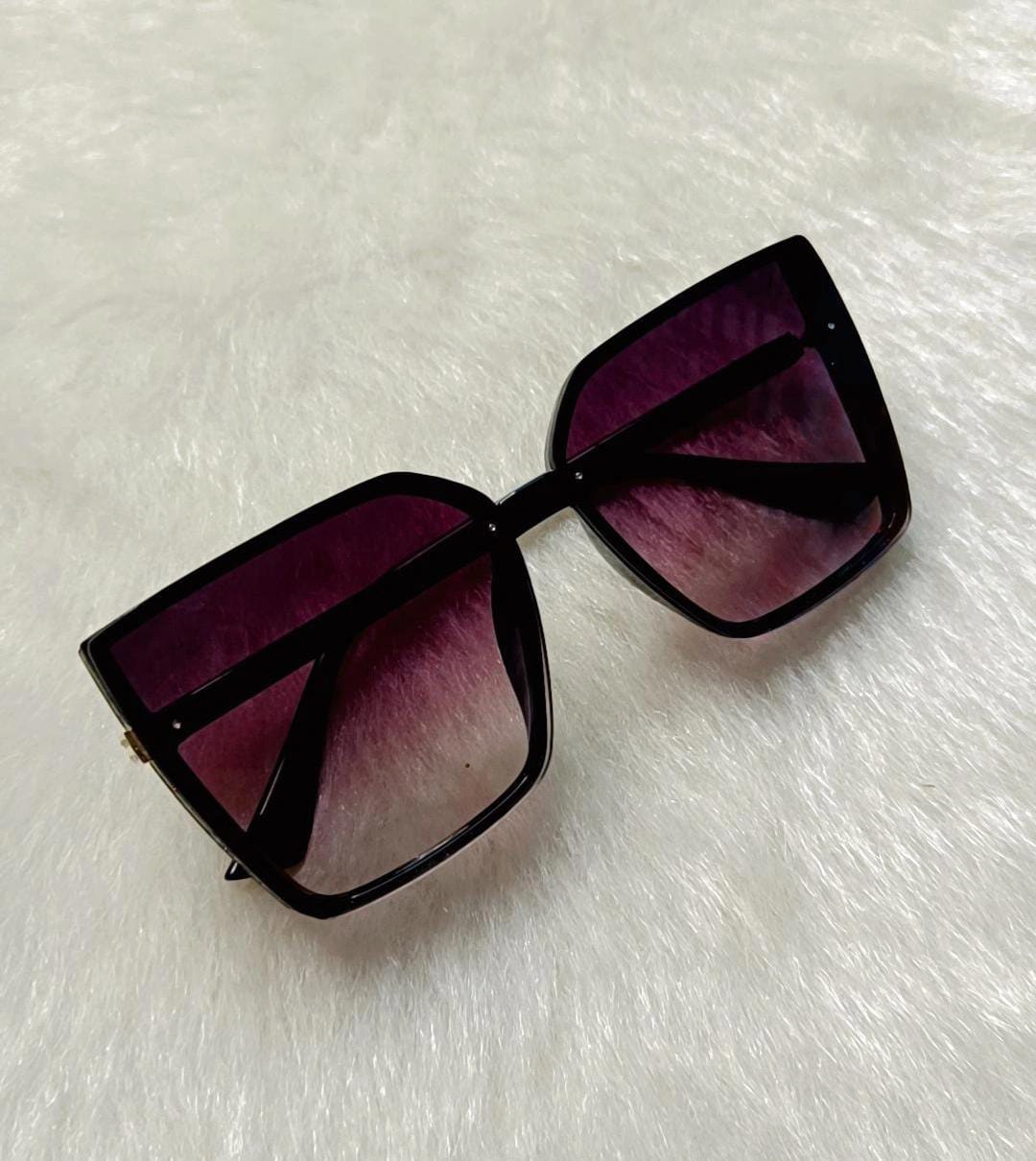 Yu Fashions Trending High Quality UV Protected Korean Sunglasses Deal