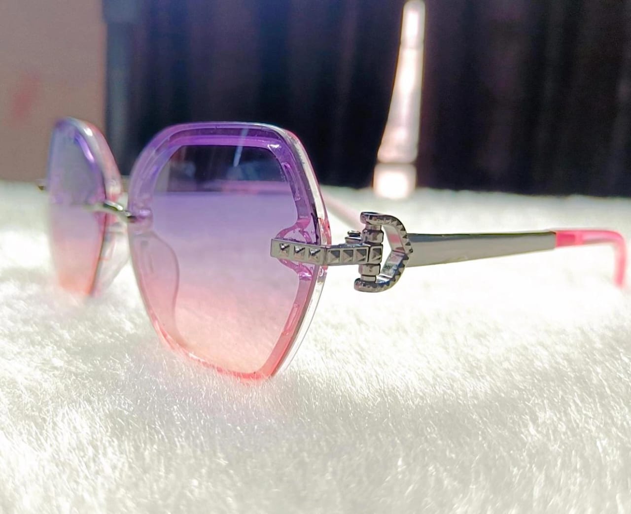 Yu Fashions Trending High Quality UV Protected Korean Sunglasses Deal