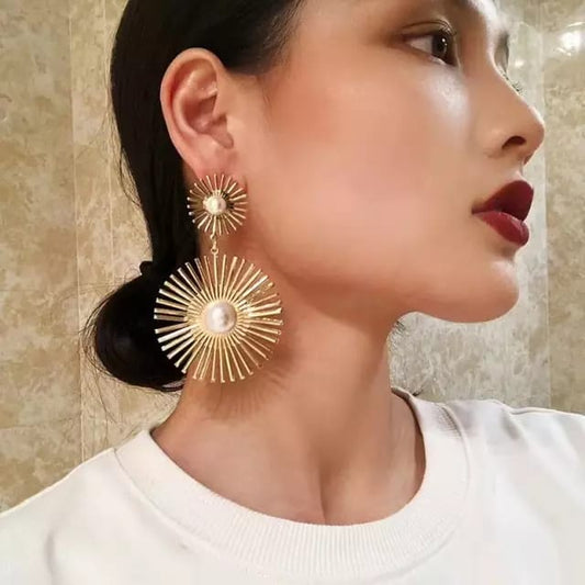 Yu Fashions Pearl SunBrust Oversized Korean Earrings Pair