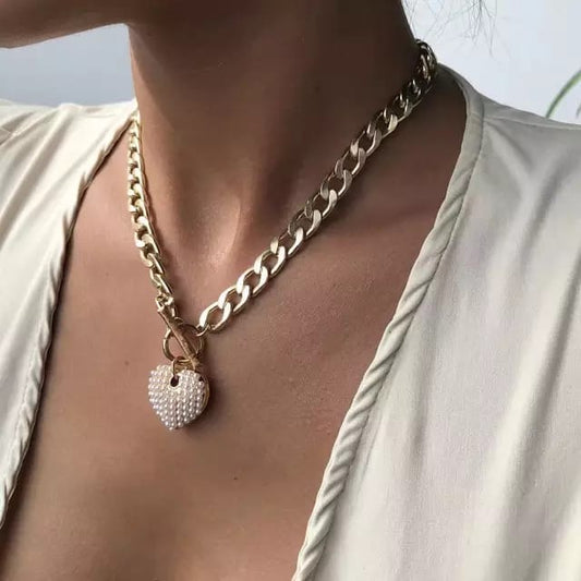 Yu Fashions Heart Shaped Pearl Metal Link Necklace Chain