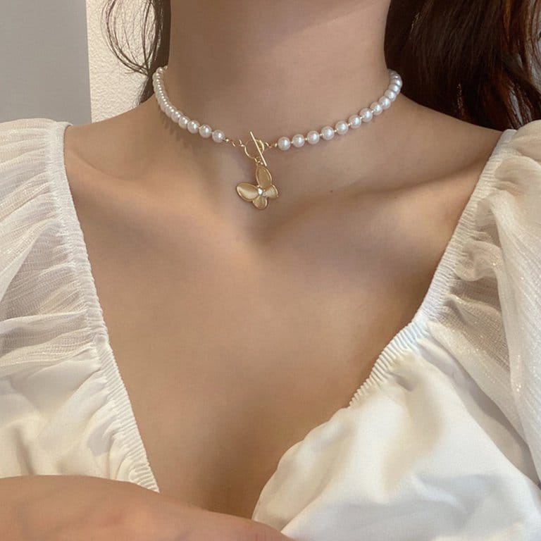 Yu Fashions Cute Butterfly Pendent Stone Pearl Necklace Chain
