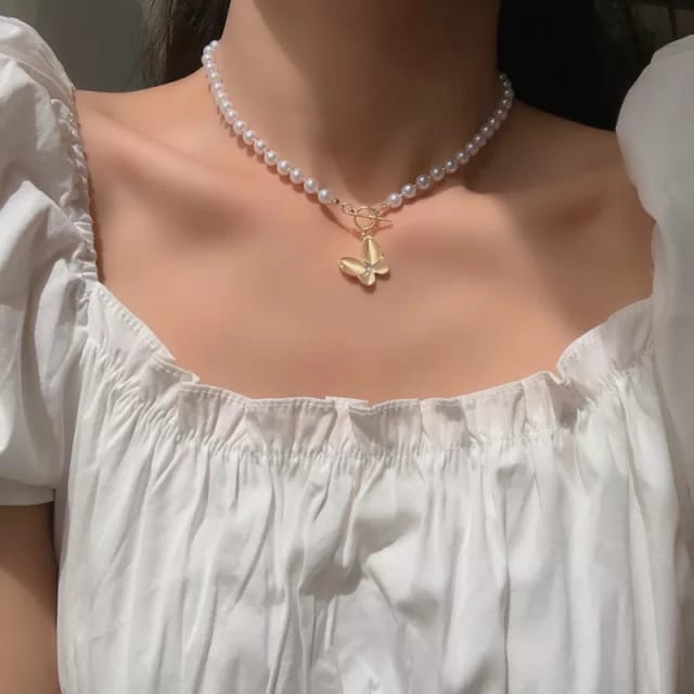 Yu Fashions Cute Butterfly Pendent Stone Pearl Necklace Chain