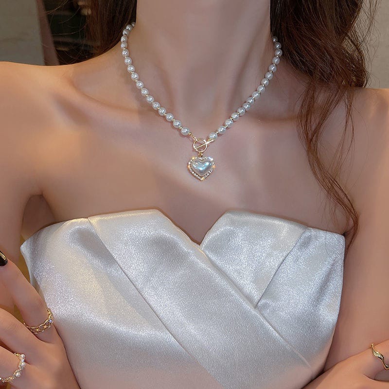 Yu Fashions Rhinestone Pearl Heart Pendent Necklace Pearl Chain