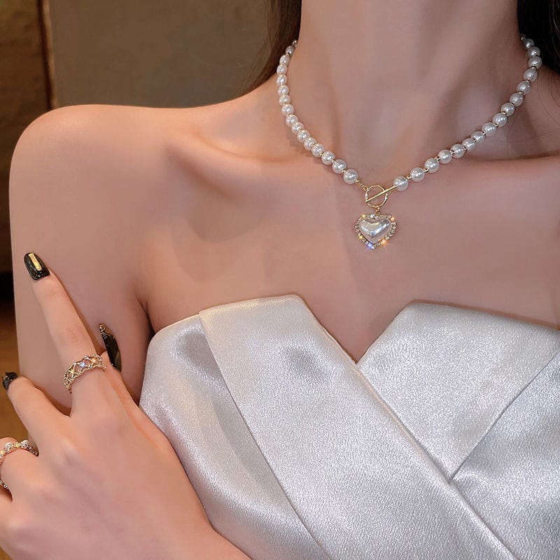 Yu Fashions Rhinestone Pearl Heart Pendent Necklace Pearl Chain