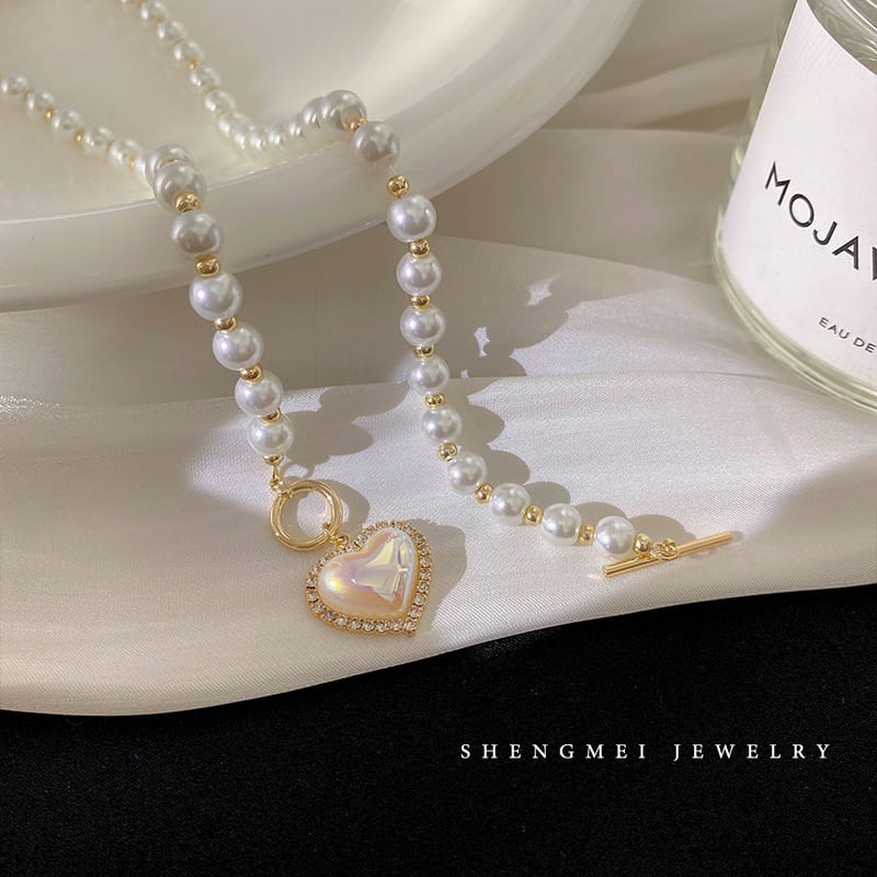 Yu Fashions Rhinestone Pearl Heart Pendent Necklace Pearl Chain