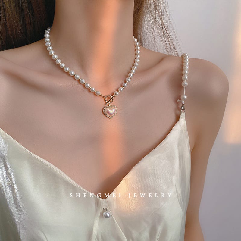 Yu Fashions Rhinestone Pearl Heart Pendent Necklace Pearl Chain