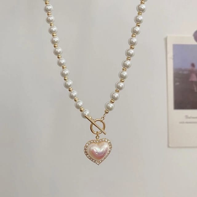Yu Fashions Rhinestone Pearl Heart Pendent Necklace Pearl Chain