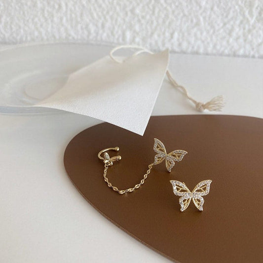 Yu Fashions Rhinestone Butterfly Cute Earrings Pair