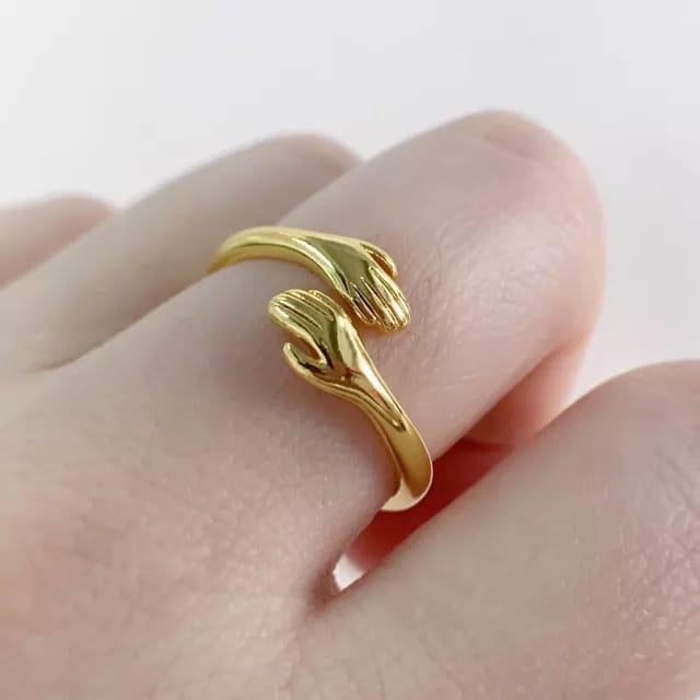 Yu Fashions Cute Hug Ring