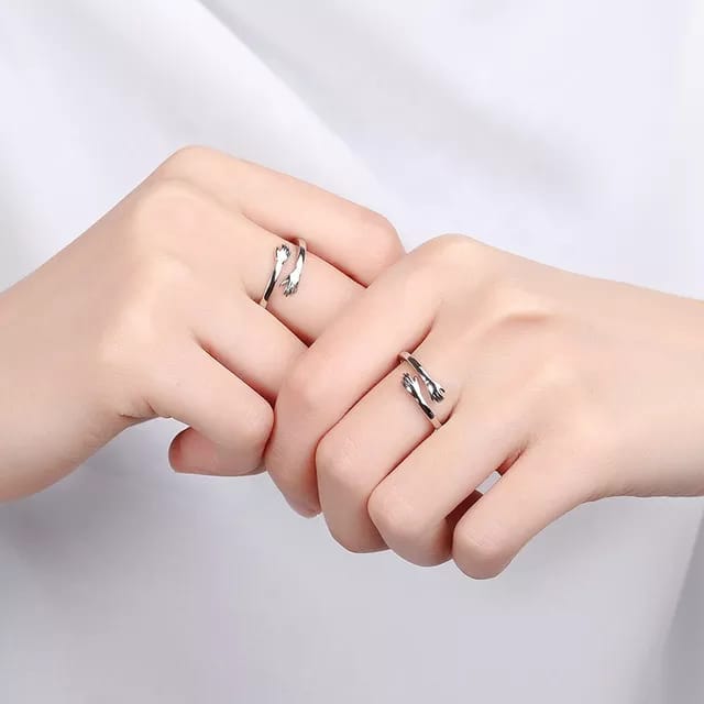 Yu Fashions Cute Hug Ring