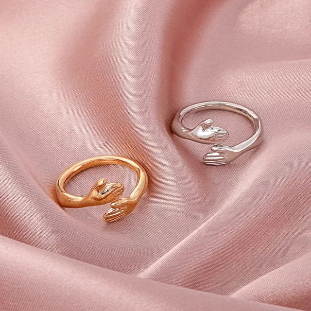 Yu Fashions Cute Hug Ring