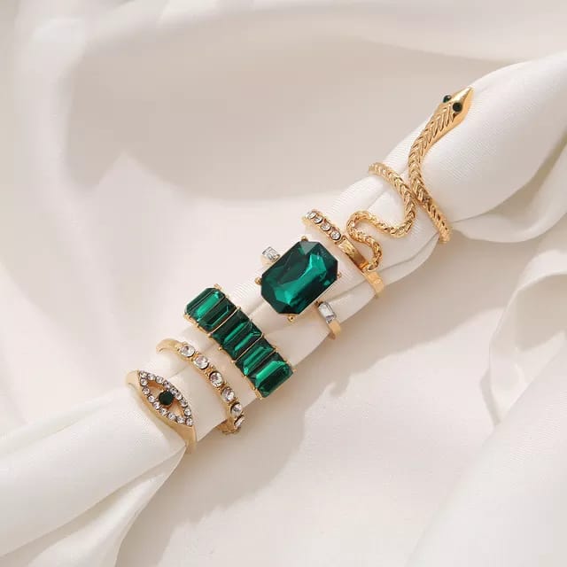 Yu Fashions Green Emerald Stones Snake animal Evil Eye Ring Set of 6