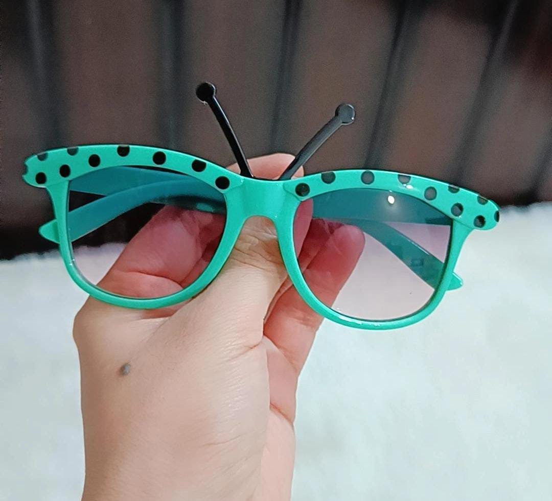 YU Fashion Cute UV Protected Classy High Fashion Kids Sunglasses