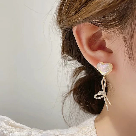 Yu Fashions Freshwater Heart Shaped Pearl Cross Bow Rhinestone Korean Earrings Pair