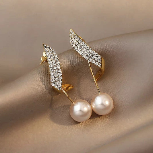 Yu Fashions Rhinestone Twisted 2 Way Pearl Drop Korean Earrings Pair