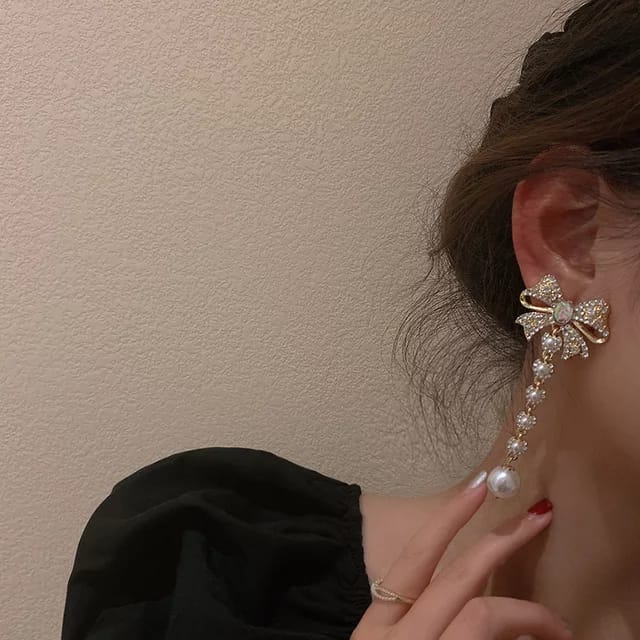 Yu Fashions Rhinestone Bow Knot Pearl Drop Trending Korean Earrings Pair