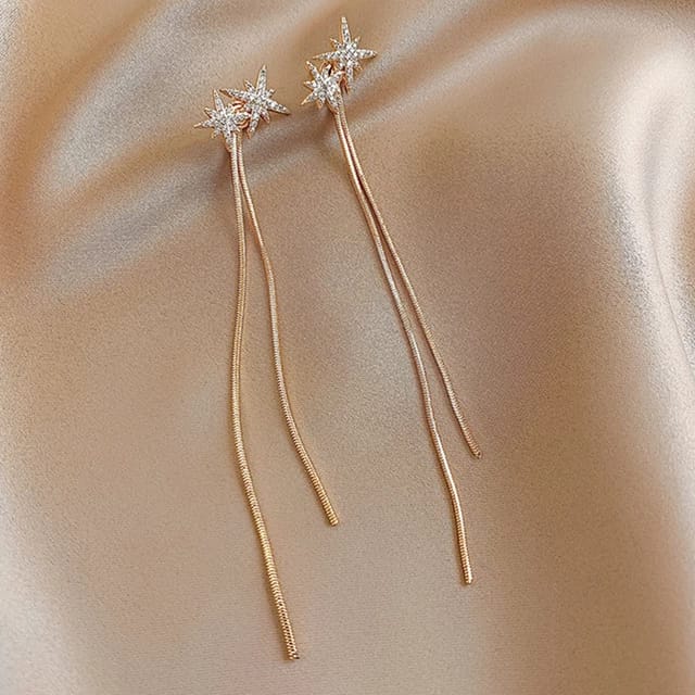 Yu Fashions Star Shaped Rhinstone Tassel korean Earrings Pair