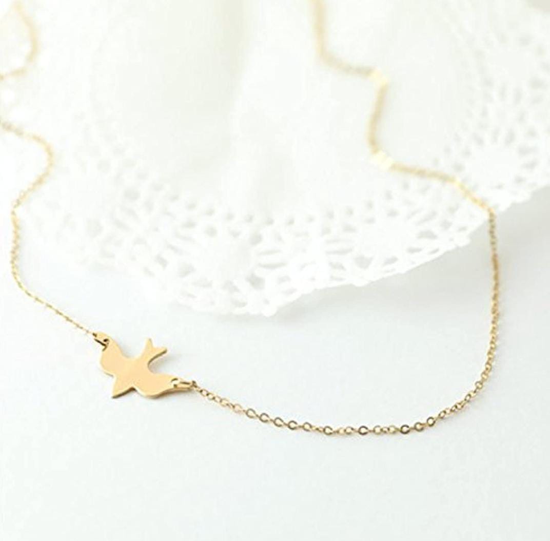 Yu Fashions Bird Animal Golden Pendent Necklace Chain