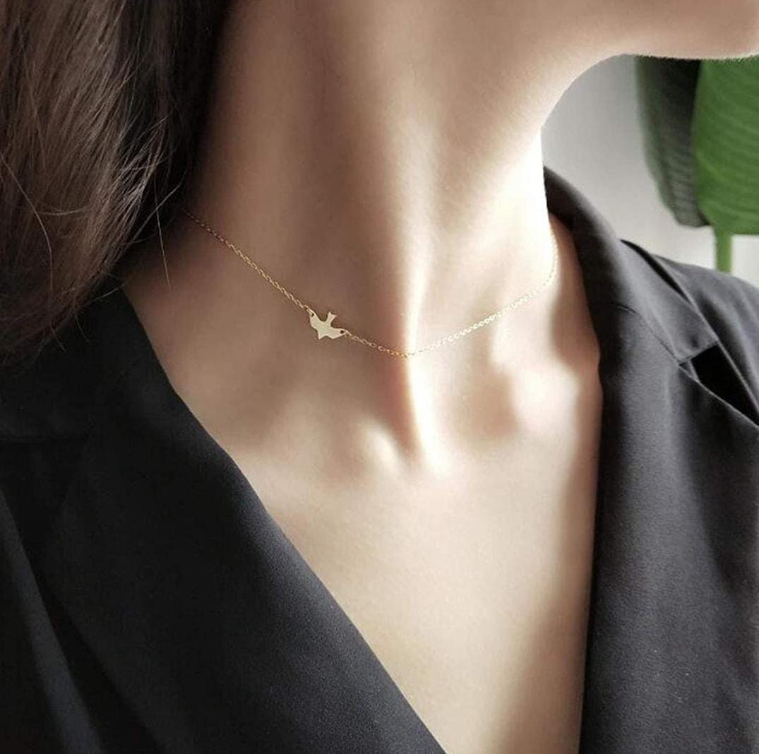 Yu Fashions Bird Animal Golden Pendent Necklace Chain