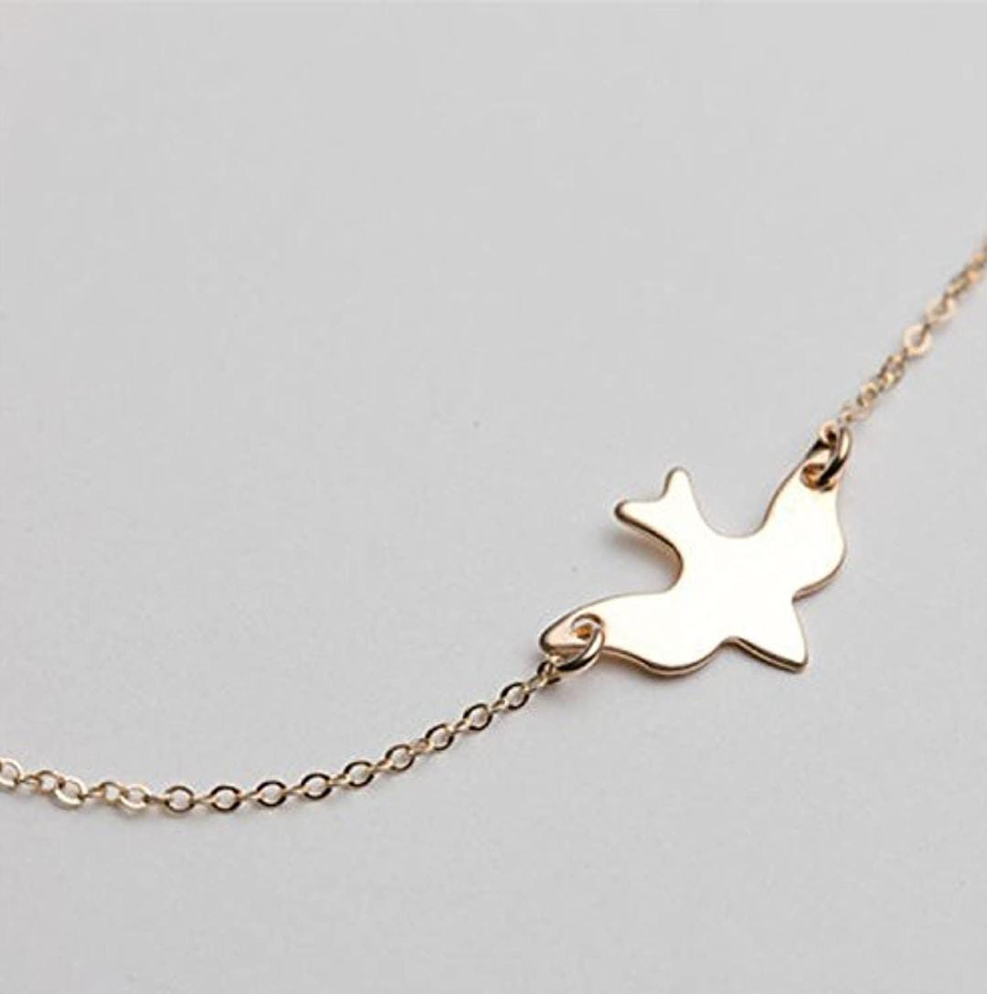 Yu Fashions Bird Animal Golden Pendent Necklace Chain