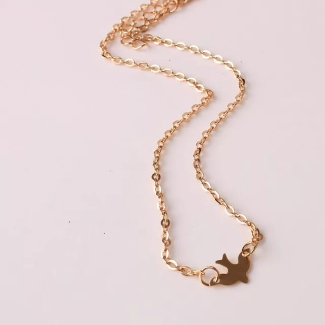 Yu Fashions Bird Animal Golden Pendent Necklace Chain