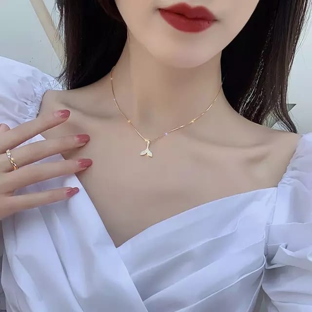 Yu Fashions Fish Tail Rhinestone Minimal Necklace