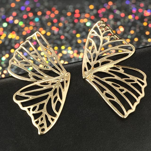 Yu Fashions Web Wing Butterfly Golden Korean earrings Pair