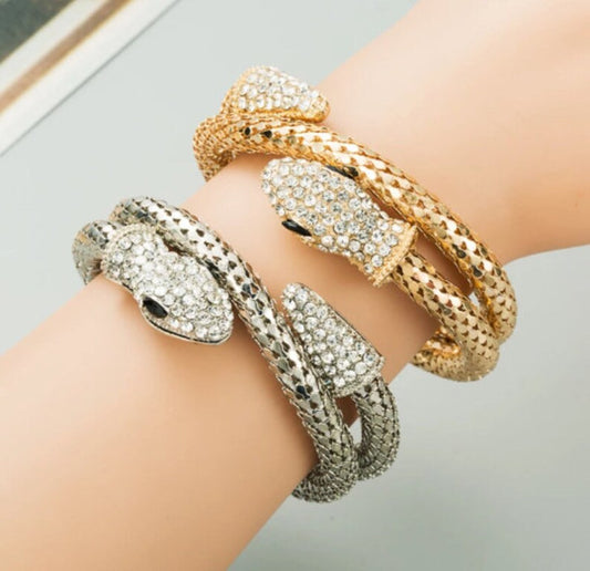 Yu Fashions Animal Snake Rhinestone High Fashion Elastic Adjustable Korean Bracelet