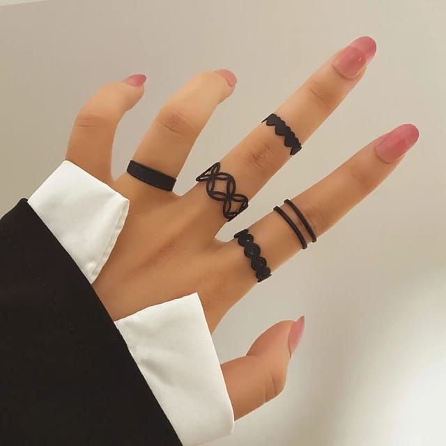 Yu Fashions Black Punk Link Korean Ring Set of 5