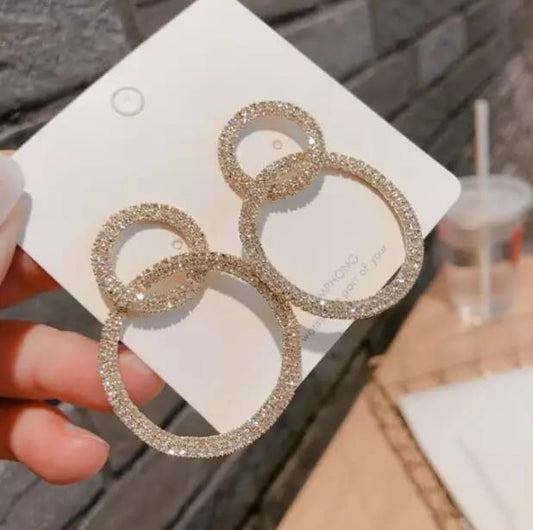 Yu Fashions Rhinestone Dual Circle High Fashion Korean Earrings Pair