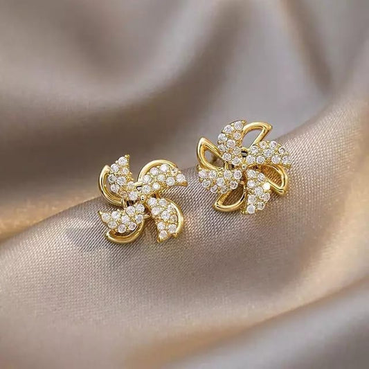 Yu Fashions Rorating Four Clover Flower High Fashions Korean Earrings Stud Pair