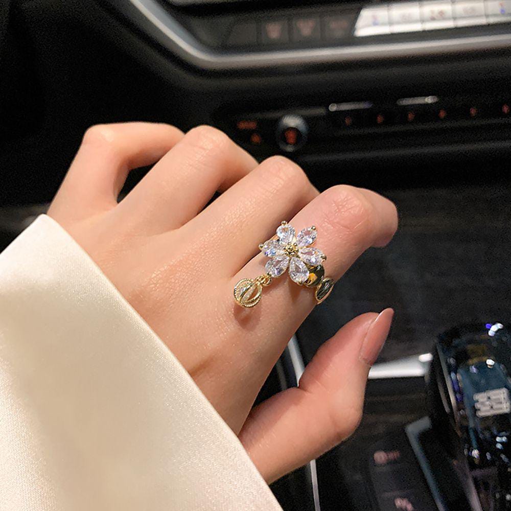 Yu Fashions Flower Crystal High Fashion Korean Ring