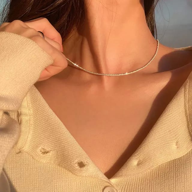 Yu Fashions Shimmer High Fashion Minimal Necklace Chain